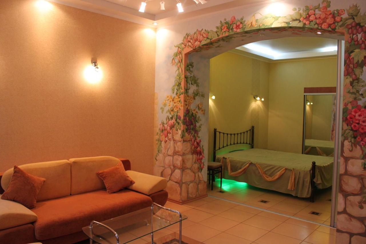 Apart-Hotel On Preobrajenskaya 24 オデッサ エクステリア 写真