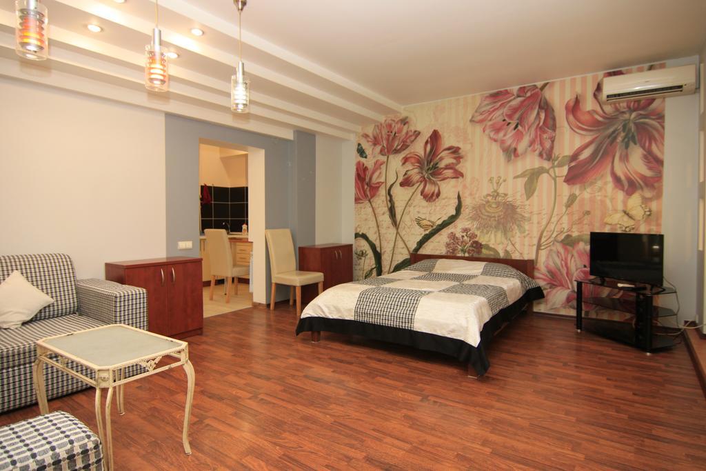 Apart-Hotel On Preobrajenskaya 24 オデッサ エクステリア 写真