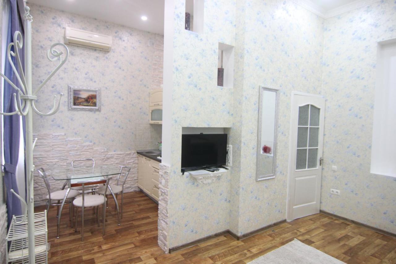 Apart-Hotel On Preobrajenskaya 24 オデッサ エクステリア 写真