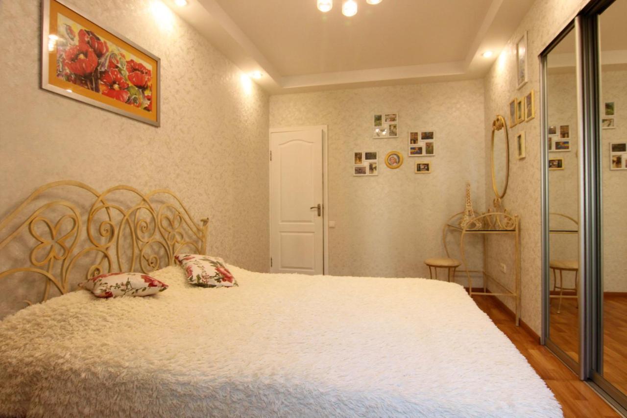 Apart-Hotel On Preobrajenskaya 24 オデッサ エクステリア 写真