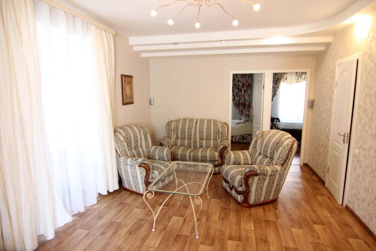 Apart-Hotel On Preobrajenskaya 24 オデッサ エクステリア 写真